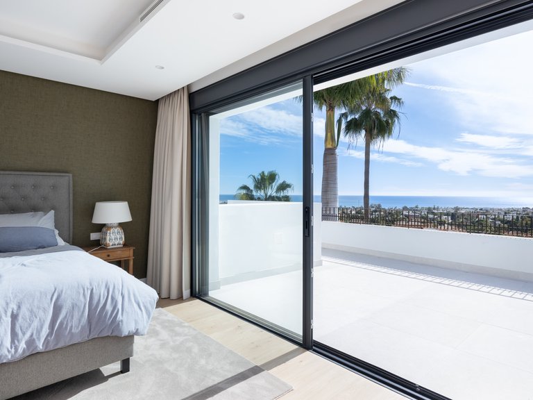 Villa for Sale in Benahavis, Malaga, Los Flamingos 33