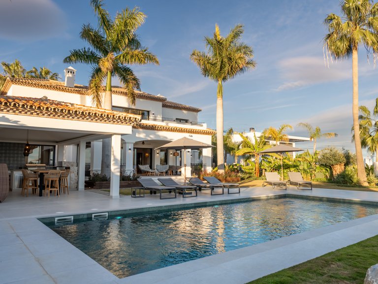 Villa for Sale in Benahavis, Malaga, Los Flamingos 57