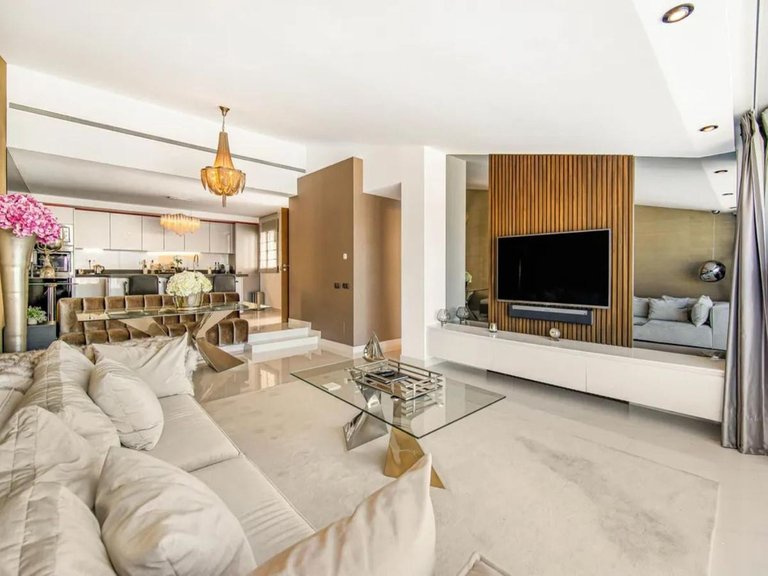 Penthouse for Sale in Marbella, Malaga, Marbella - Puerto Banus 9