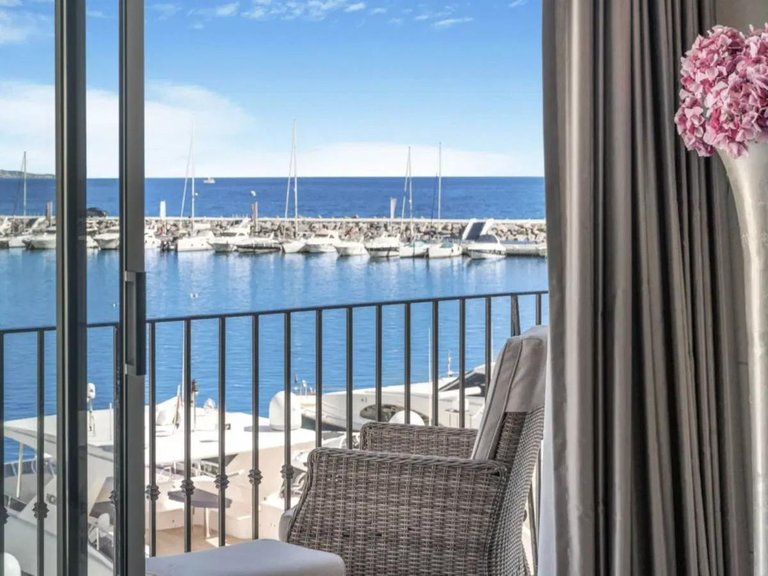 Penthouse for Sale in Marbella, Malaga, Marbella - Puerto Banus 7