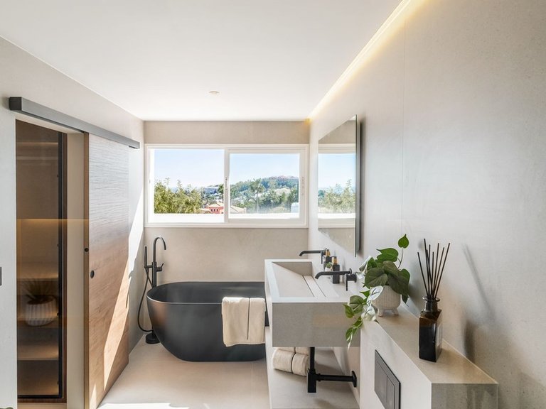 Penthouse for Sale in Marbella, Malaga 9
