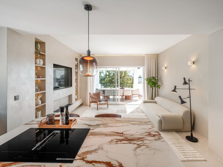 Penthouse for Sale in Marbella, Malaga 2
