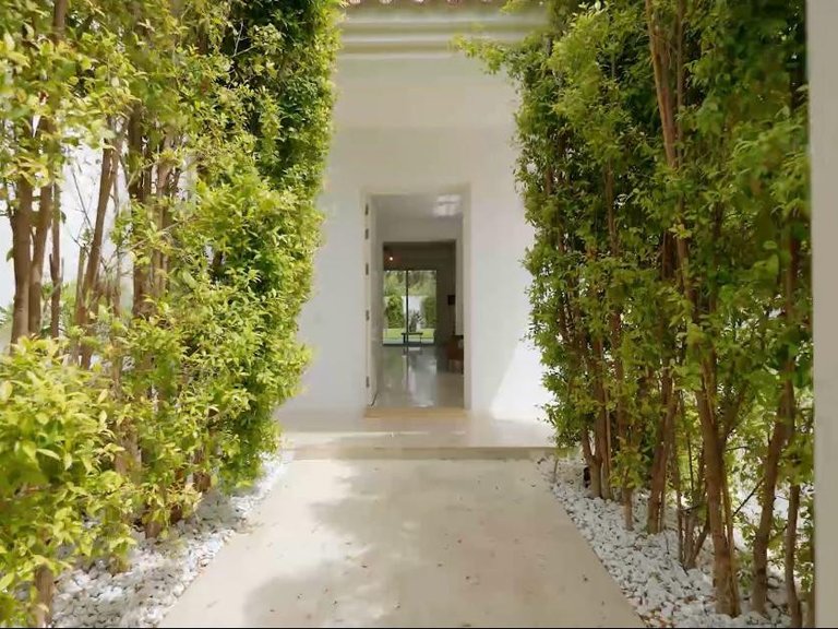 Villa for Sale in San Pedro De Alcantara, Malaga 32