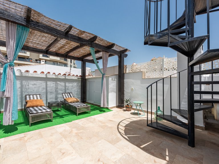 Beachfront Mediterranean Townhouse in El Pirata – New Golden Mile, Estepona 14