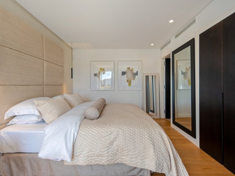 Villa for Sale in Marbella, Malaga, Nueva Andalucia 23
