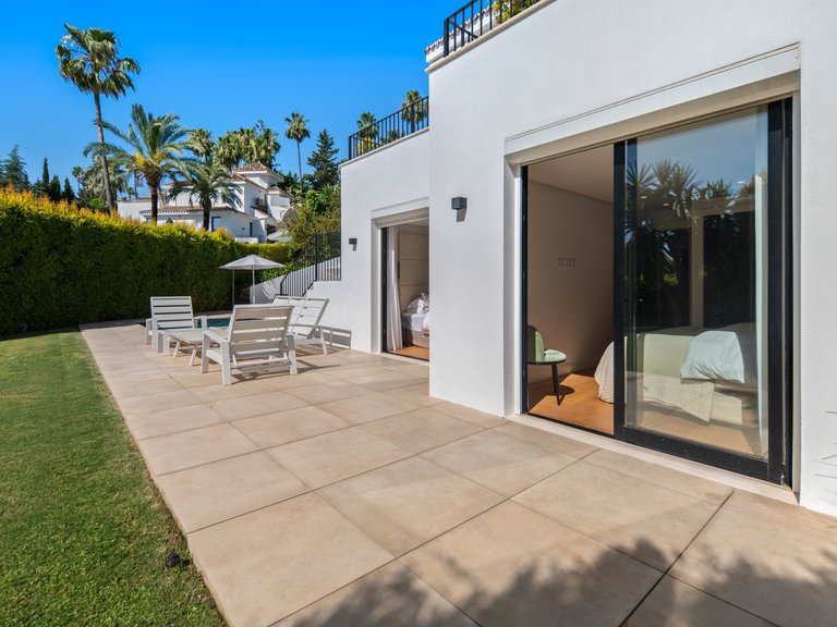 Villa for Sale in Marbella, Malaga, Nueva Andalucia 30