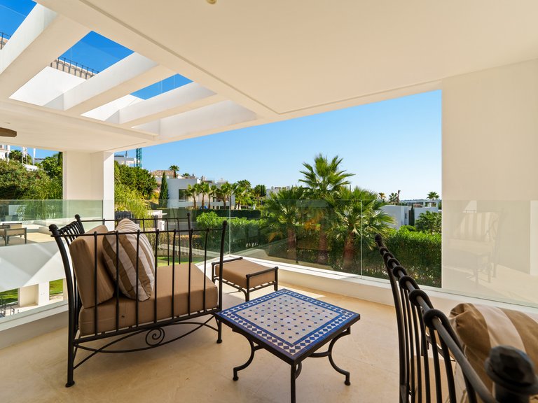 Villa for Sale in Marbella, Malaga, Nueva Andalucia 18