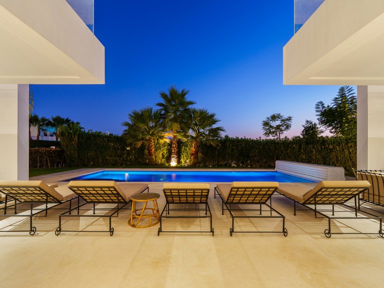 Villa for Sale in Marbella, Malaga, Nueva Andalucia 5