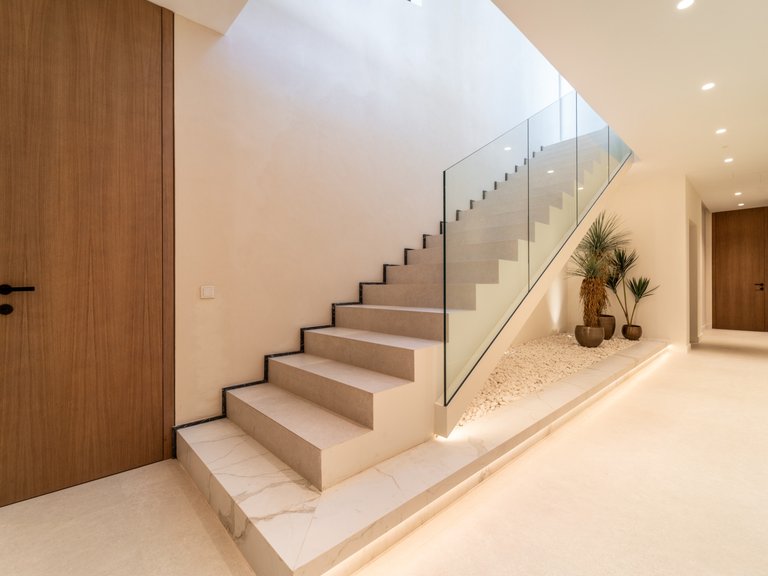 Villa for Sale in Marbella, Malaga, Marbella Este 16