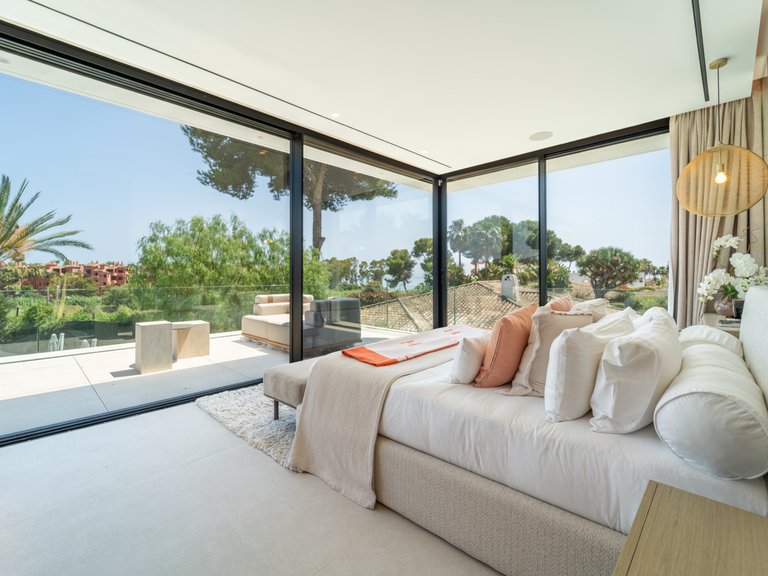 Villa for Sale in Marbella, Malaga, Marbella Este 4