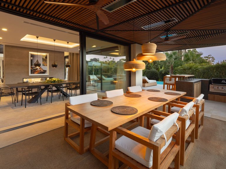 Villa for Sale in Marbella, Malaga, Nueva Andalucia 10