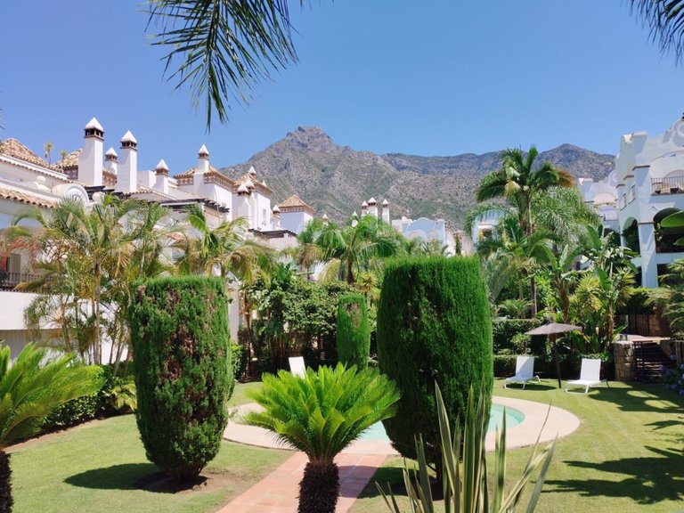 Apartment for Sale in Marbella, Malaga, Marbella Golden Mile 1