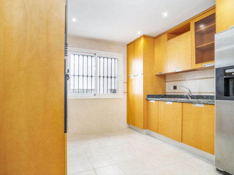 Apartment for Sale in Marbella, Malaga, Marbella Golden Mile 9