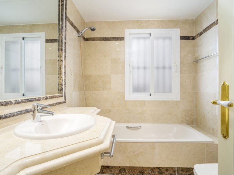 Apartment for Sale in Marbella, Malaga, Marbella Golden Mile 14