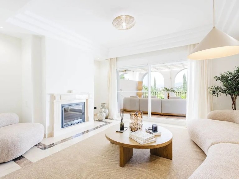 Town House for Sale in Marbella, Malaga, Marbella Golden Mile 1