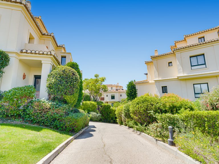 Apartment for Sale in Benahavis, Malaga, Los Capanes del Golf 24
