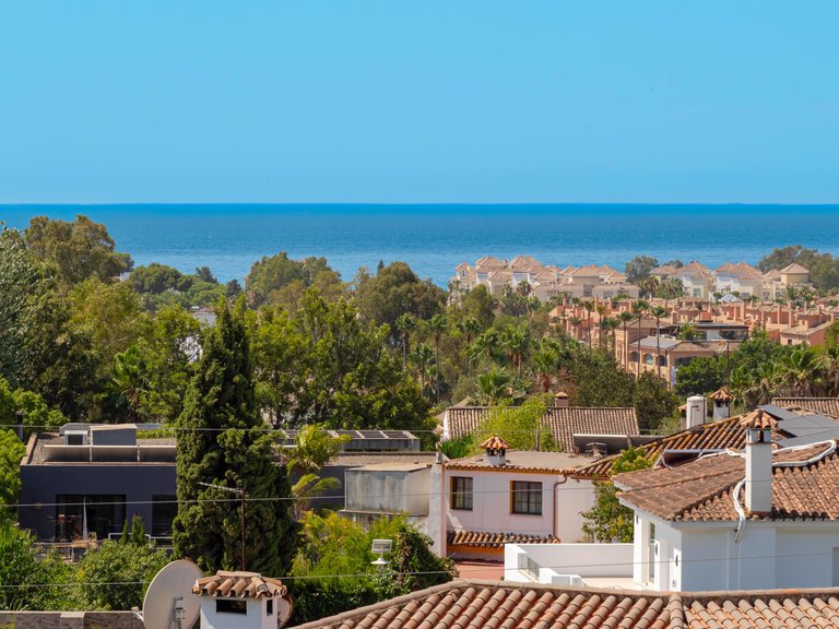 Apartment for Sale in Estepona, Malaga 2