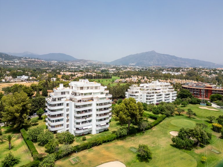 Middle Floor Apartment For Sale In Guadalmina Alta 29
