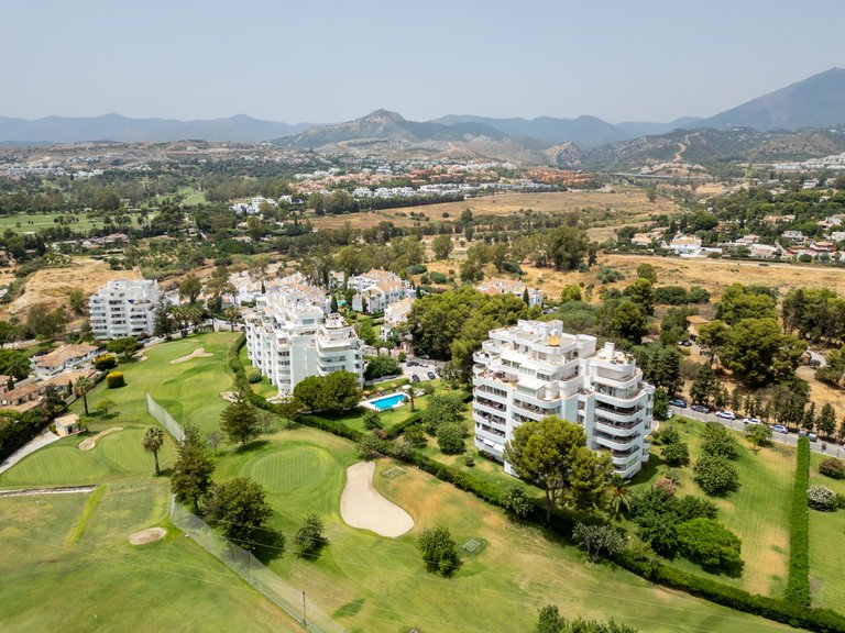 Middle Floor Apartment For Sale In Guadalmina Alta 31