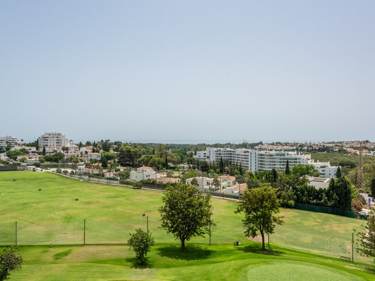 Middle Floor Apartment For Sale In Guadalmina Alta 24