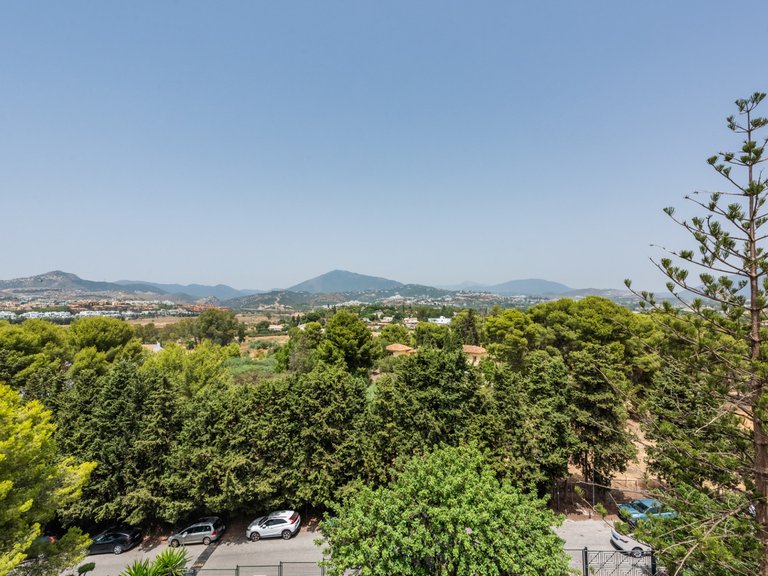 Middle Floor Apartment For Sale In Guadalmina Alta 23