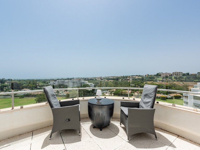 Middle Floor Apartment For Sale In Guadalmina Alta 18