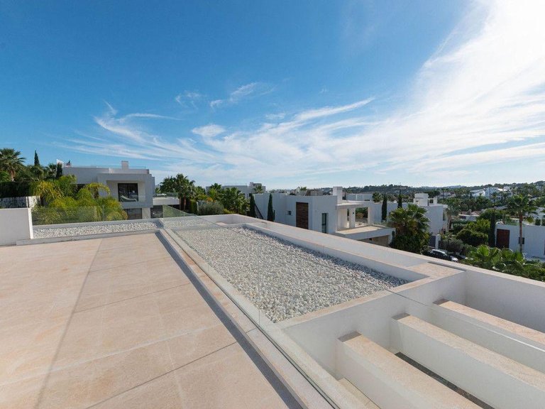 Villa for Sale in Marbella, Malaga 18