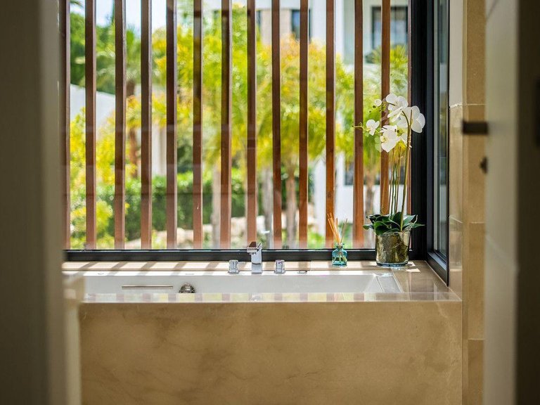 Villa for Sale in Marbella, Malaga 16