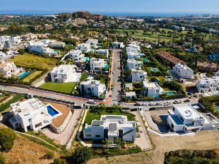 Villa for Sale in Marbella, Malaga 3