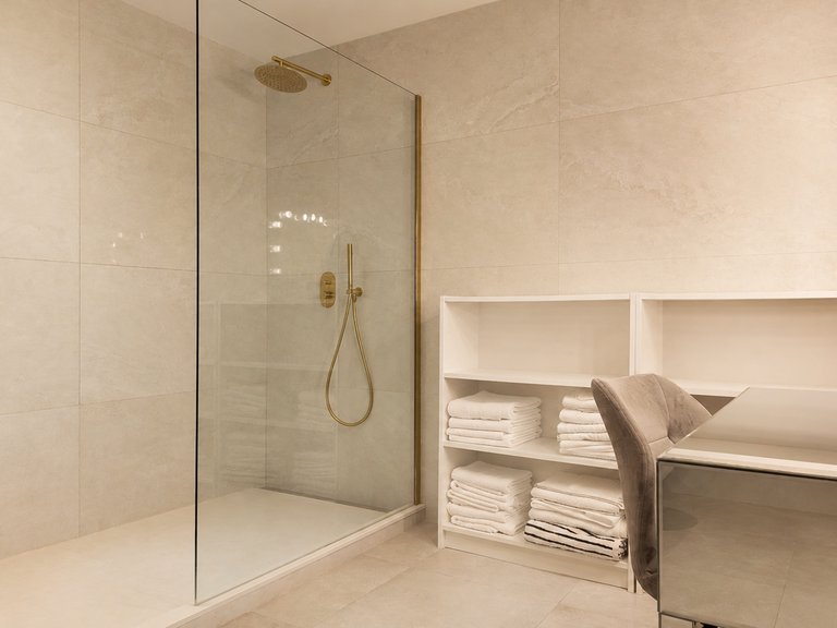 Apartment for Sale in Marbella, Malaga 34