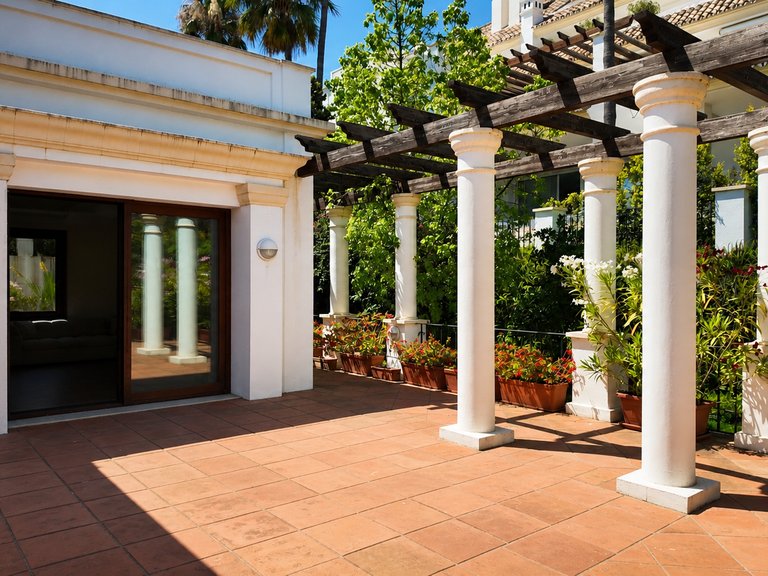 Apartment for Sale in Marbella, Malaga 44