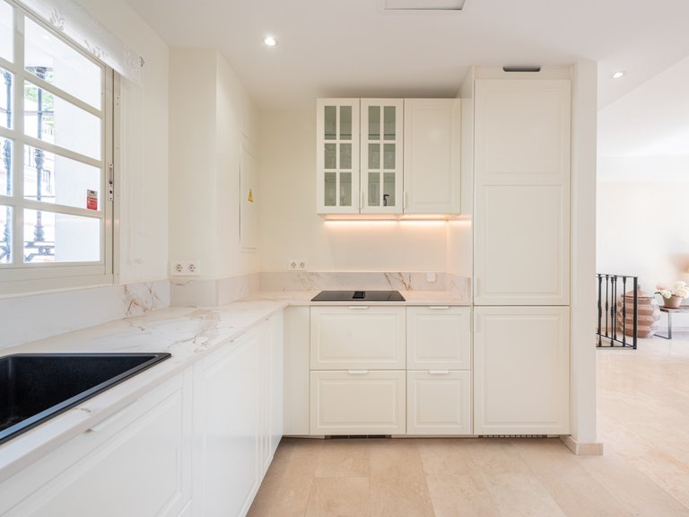 Town House for Sale in Marbella, Malaga 12