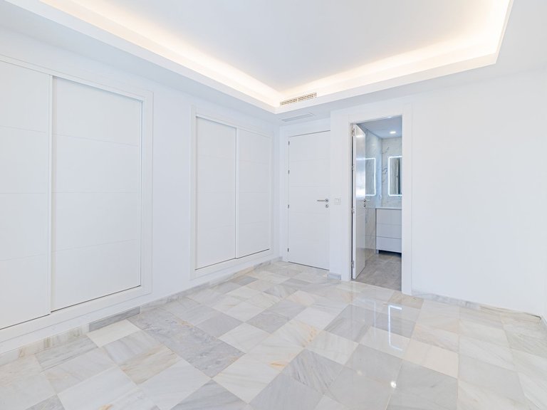 Außergewöhnliches Reihenhaus mit flexiblem Wohnen in der Nähe von Puerto Banús 26