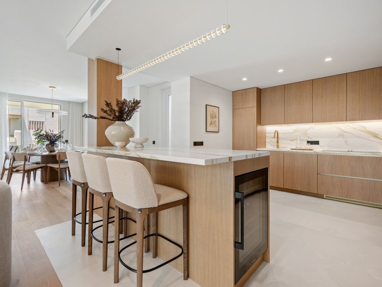 Penthouse for Sale in Marbella, Malaga, Marbella Este 8