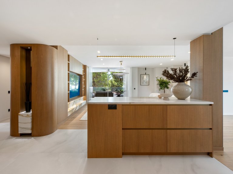 Penthouse for Sale in Marbella, Malaga, Marbella Este 10