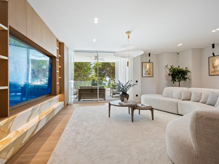 Penthouse for Sale in Marbella, Malaga, Marbella Este 6