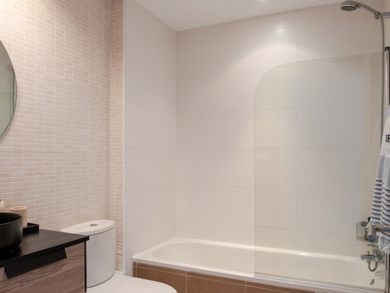 Apartment for Sale in Benahavis, Malaga 18