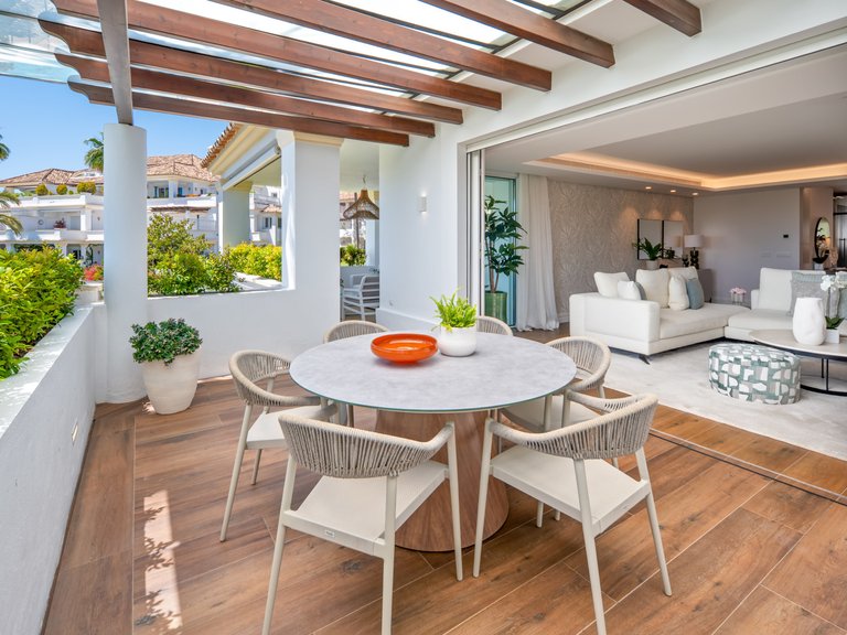 Apartment for Sale in Marbella, Malaga, Marbella Golden Mile 5