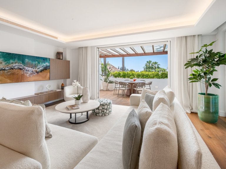 Apartment for Sale in Marbella, Malaga, Marbella Golden Mile 7