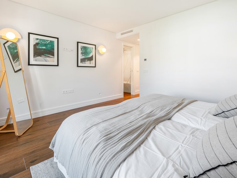 Apartment for Sale in Marbella, Malaga, Marbella Golden Mile 14