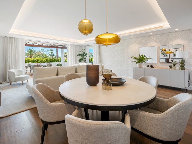 Apartment for Sale in Marbella, Malaga, Marbella Golden Mile 10