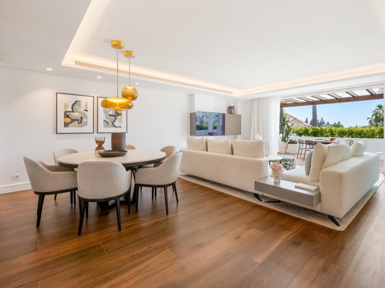Apartment for Sale in Marbella, Malaga, Marbella Golden Mile 8