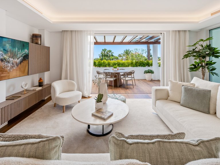 Apartment for Sale in Marbella, Malaga, Marbella Golden Mile 6