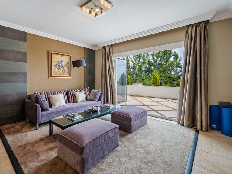 Apartment for Sale in Marbella, Malaga, Marbella Golden Mile 10
