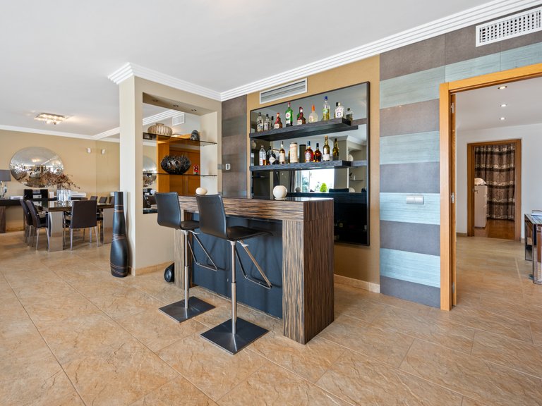 Apartment for Sale in Marbella, Malaga, Marbella Golden Mile 14