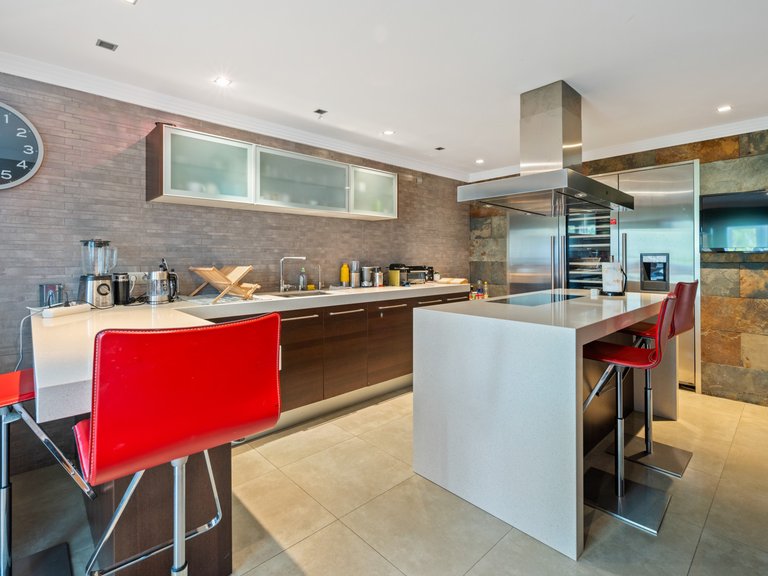 Apartment for Sale in Marbella, Malaga, Marbella Golden Mile 13