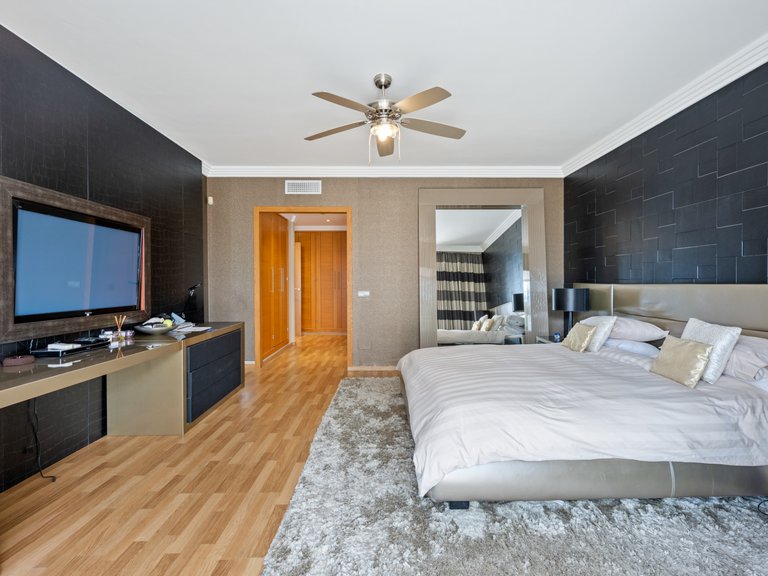 Apartment for Sale in Marbella, Malaga, Marbella Golden Mile 22