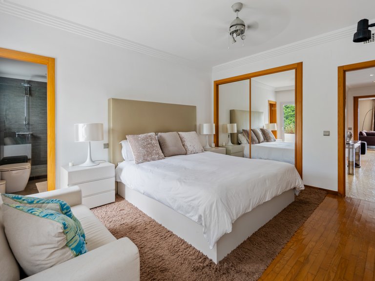 Apartment for Sale in Marbella, Malaga, Marbella Golden Mile 17