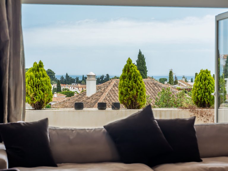 Apartment for Sale in Marbella, Malaga, Marbella Golden Mile 1