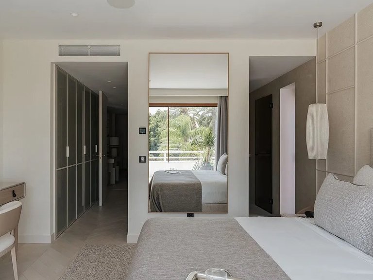 Apartment for Sale in Marbella, Malaga, Nueva Andalucia 16